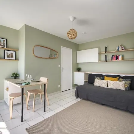 La Palm Yourhosthelper *