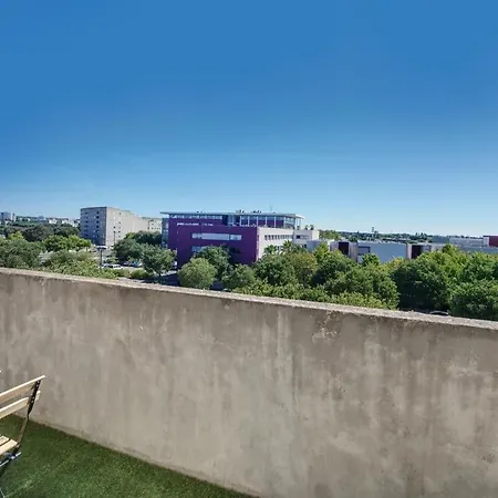 La Palm Yourhosthelper